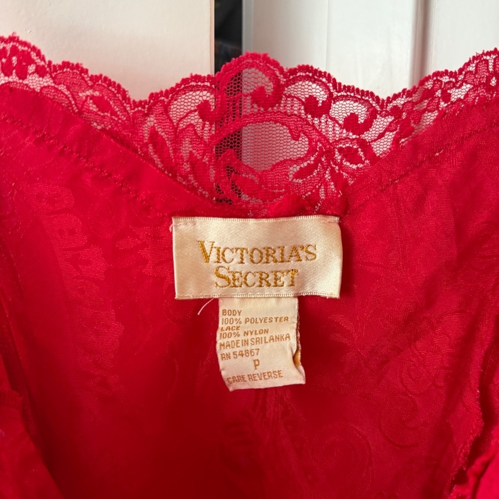 Vintage Victoria’s Secret Red Teddy Lace Nighty Dress Slip Gold Label - Picture 2 of 4